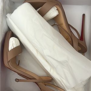 Christian Louboutin Loubi Queen 120